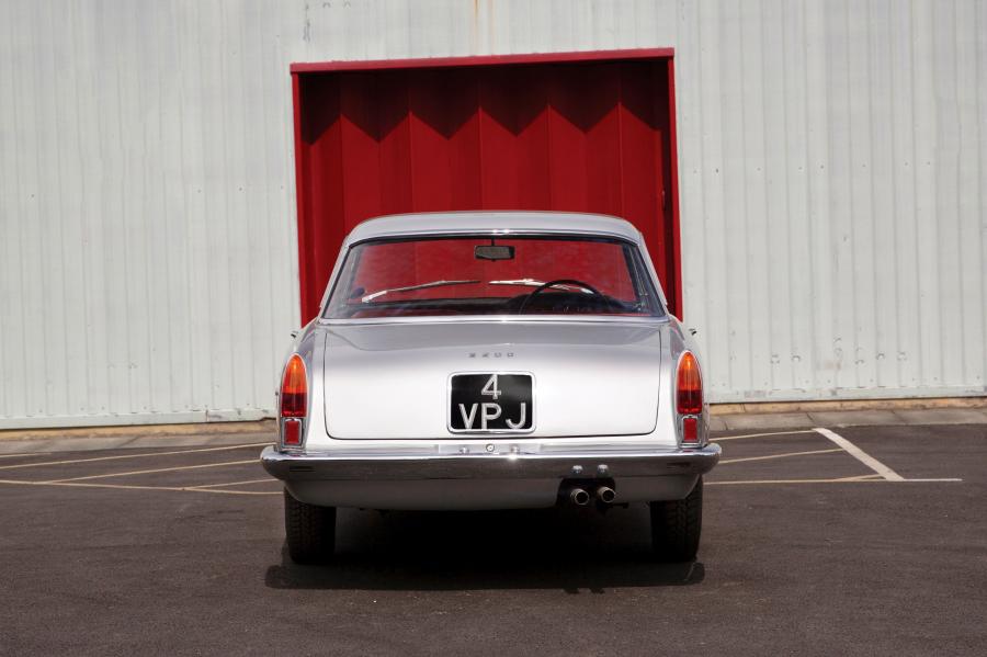  Fiat Abarth 2200 Coupe (038118) 1961 года  (фото 5 из 8)